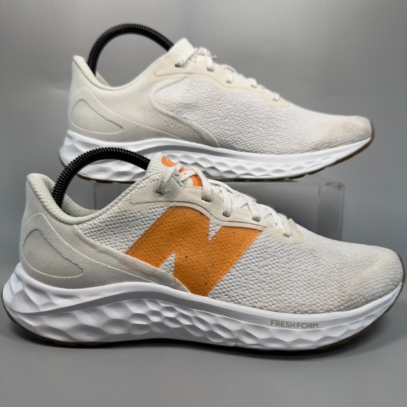 New Balance Shoes - New Balance Fresh Foam Arishi V4 Womens 9.5 9 1/2 B Running Shoes White Orange